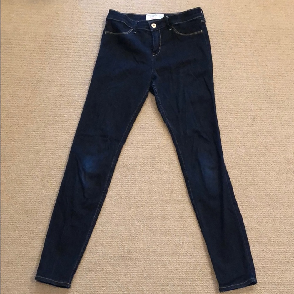 Girls Abercrombie kids Jean legging. Size 15/16